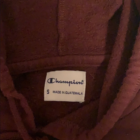 Maroon champion hoodie - Picture 2 of 5